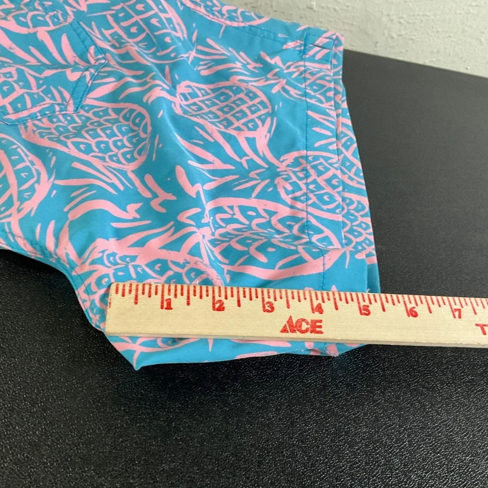Chubbies Men's Swim Trunks Shorts Pineapple Print Blue‎ Pink Large L